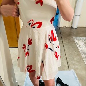 XS Petite sweetheart dress white with red flowers coquette